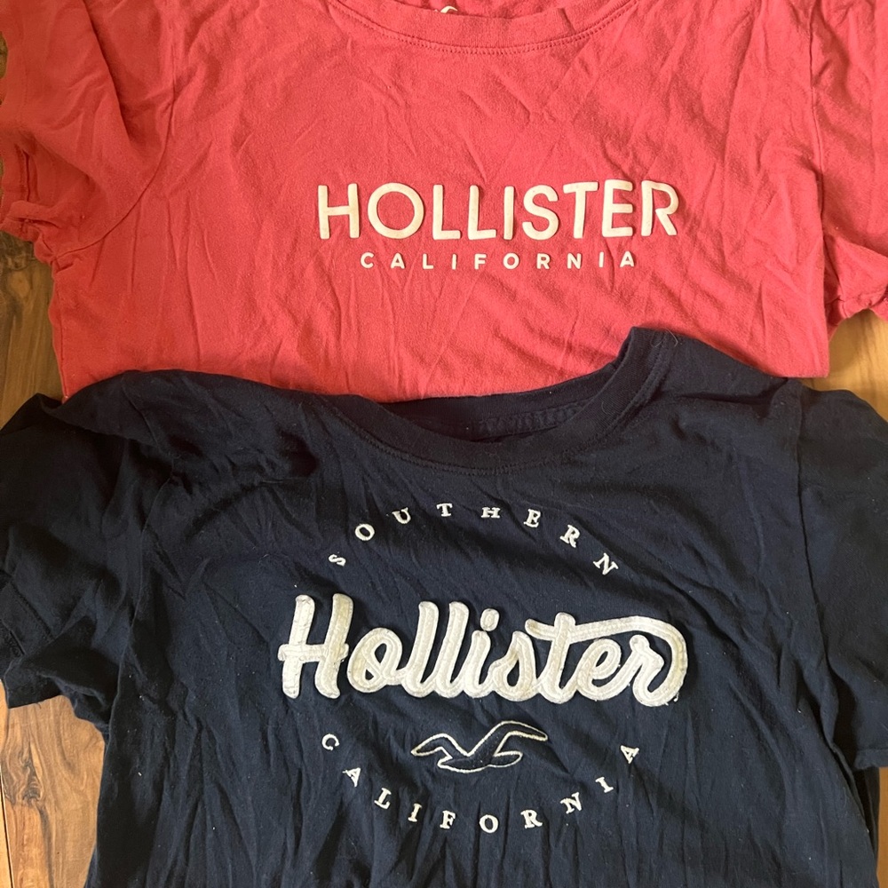 Women’s/Teen Hollister tops